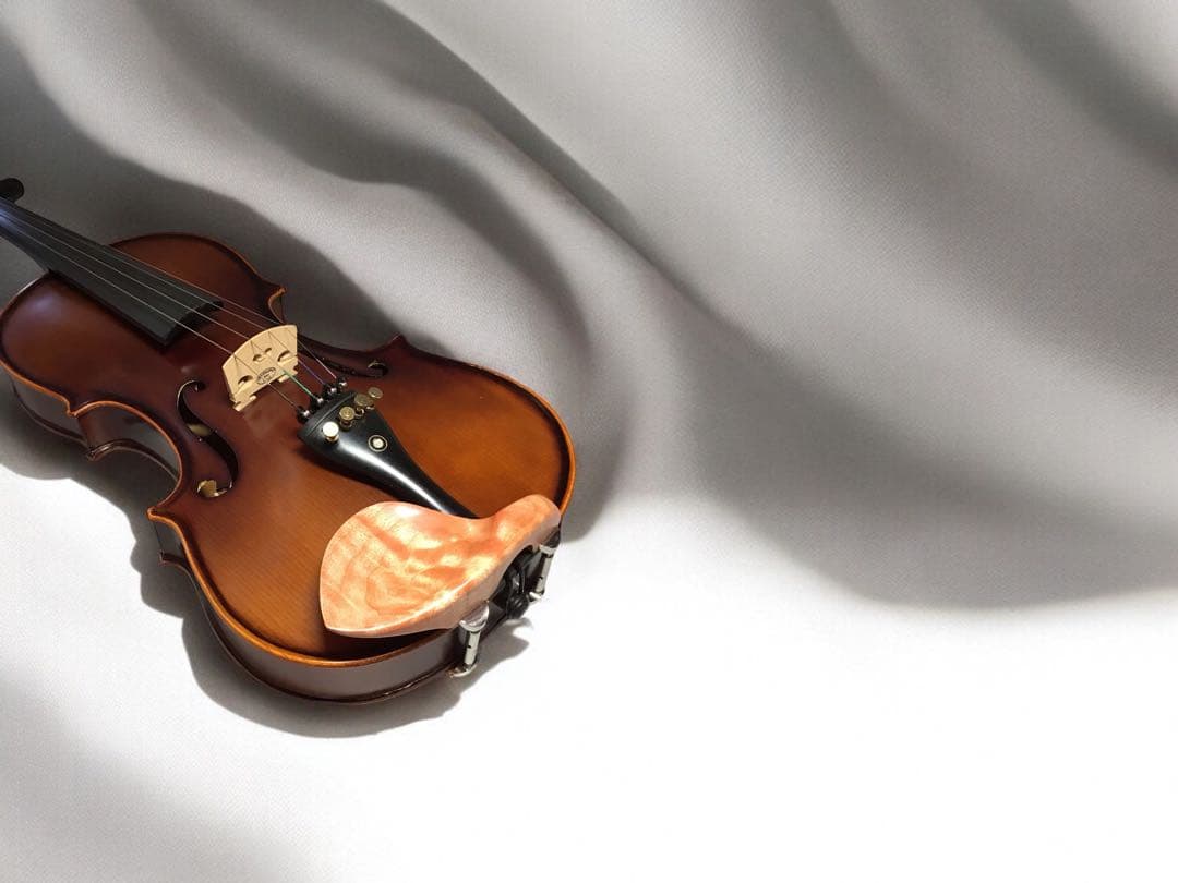 キルテッド　メイプル　ストラド　バイオリン顎当て