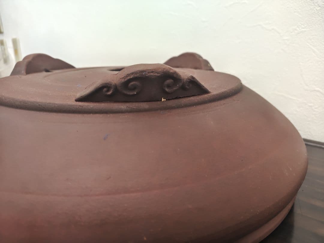 陶器製 赤褐色 大型盆栽鉢　排水穴付き　落款　陶陽　松本武