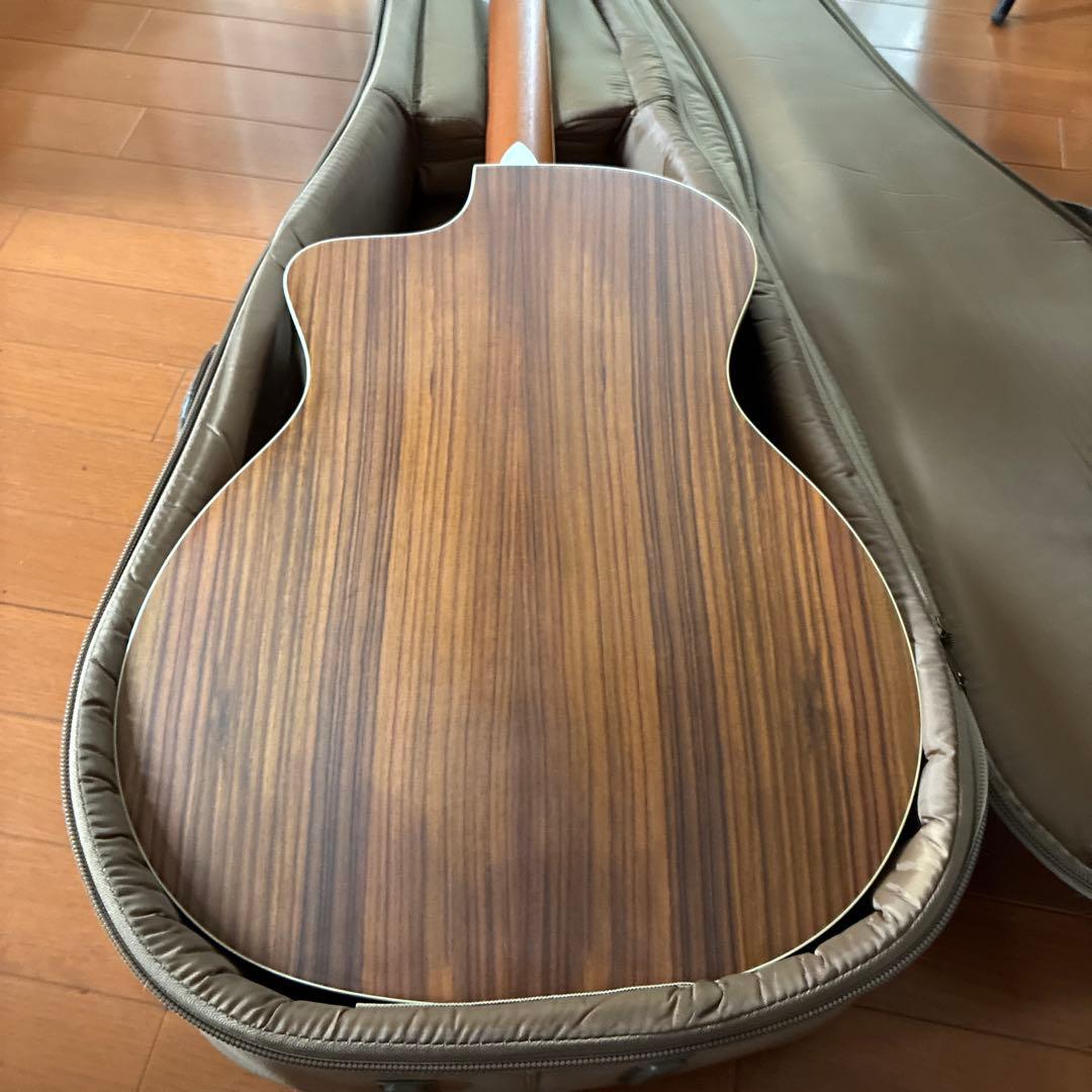 Taylor 214ce 2014年製　USED