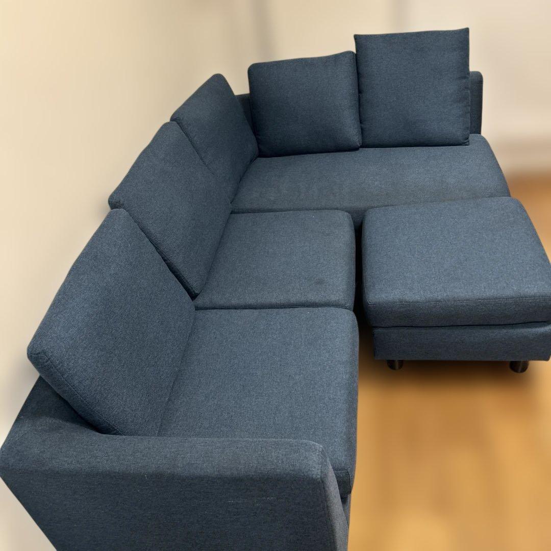 B*い様 ニトリ　3〜4人掛けソファ　オットマン付き　ネイビー