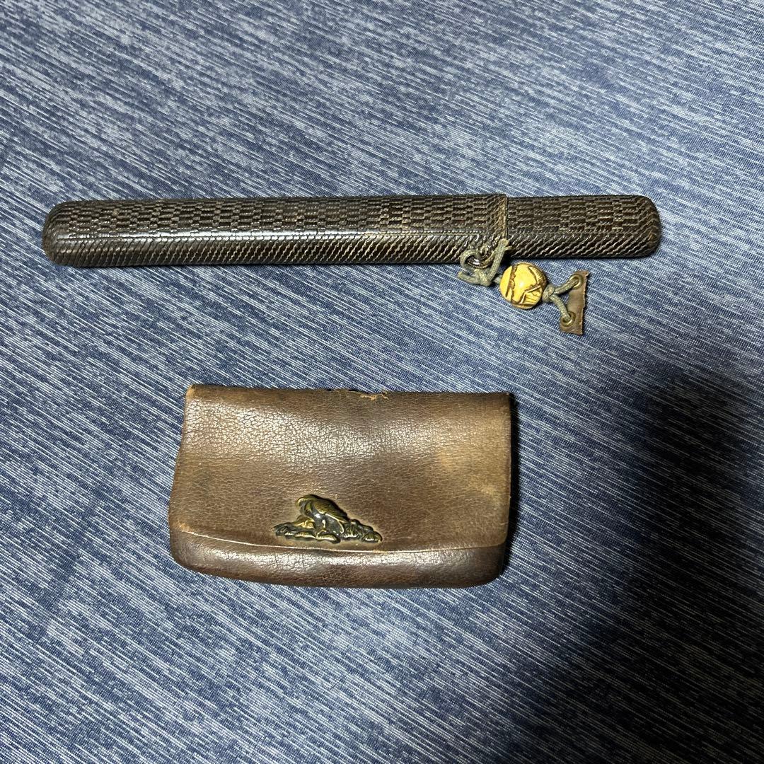 煙管入れ　タバコ入れ　骨董　時代物　アンティーク　工芸品