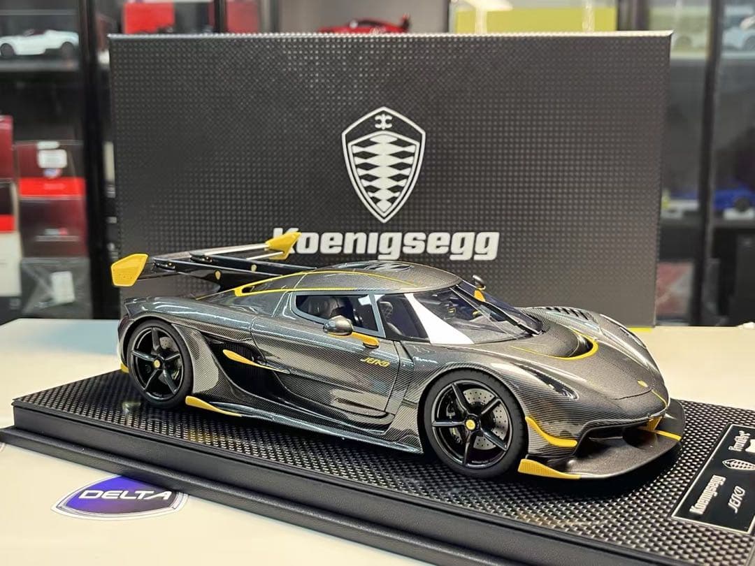 新品 FrontiArt ケーニグセグ jesko ブラックカーボン ミニカー