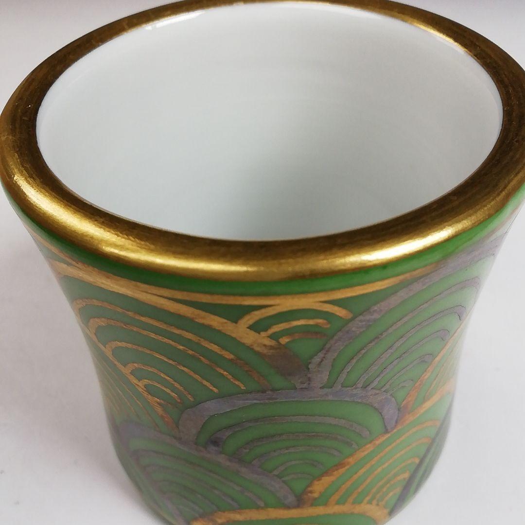 Ｔ９６６　蓋置　『萌黄金銀波』『伊藤利昇 作』　共箱　茶道具