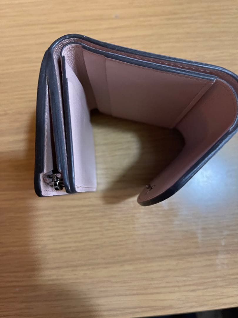 ルイヴィトン　三つ折り財布　ポルトフォイユ　イリスXS