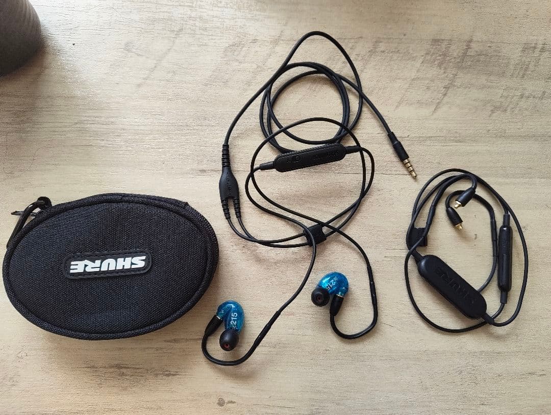 SHURE SE215 有線・無線両ケーブル付属