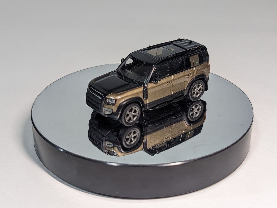 1/64ミニカー land rover defender90.110　４台セット
