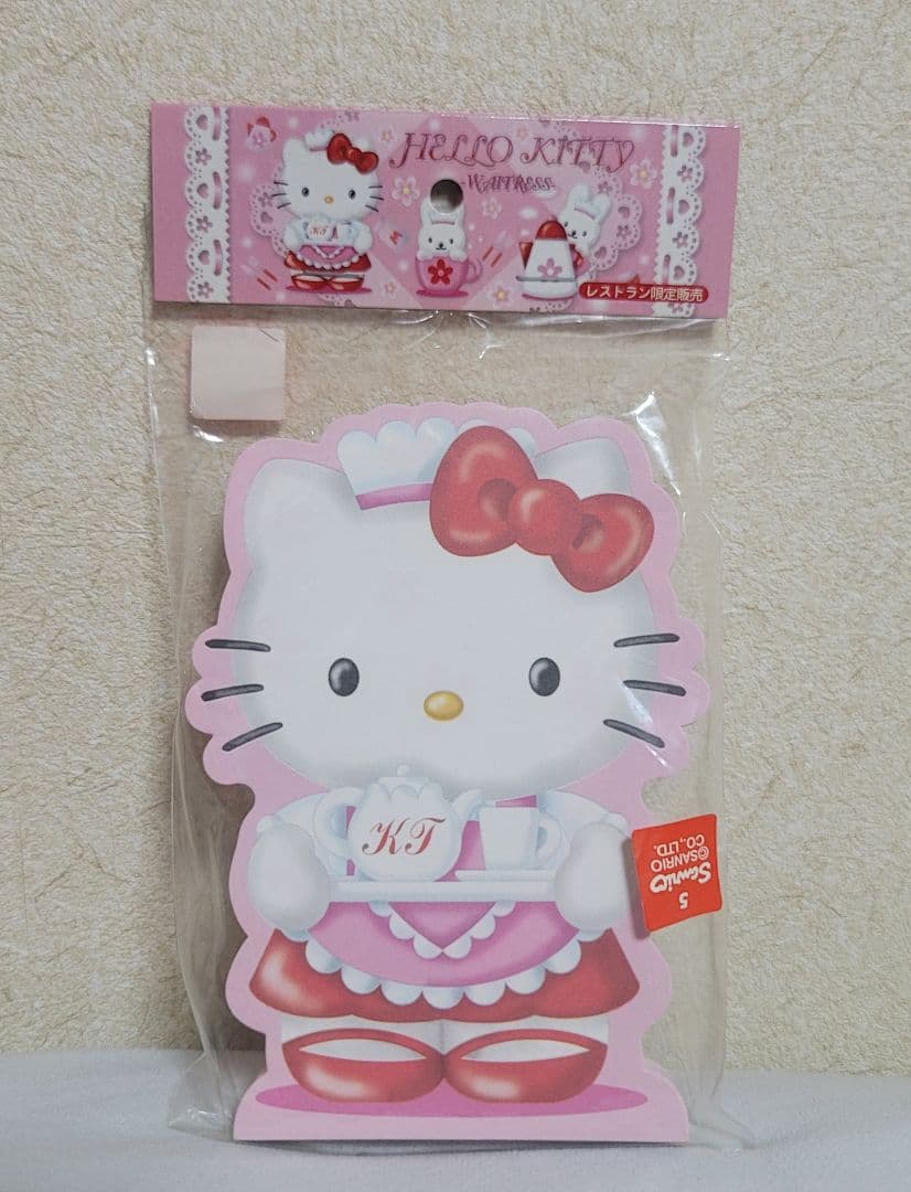 キティ メモ帳 メイド ウェイトレス 即購入可　レストラン限定　ダイカットメモ