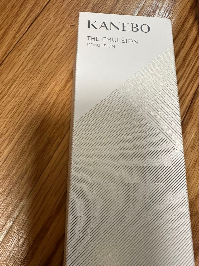 カネボウ　ザエマルジョン　乳液