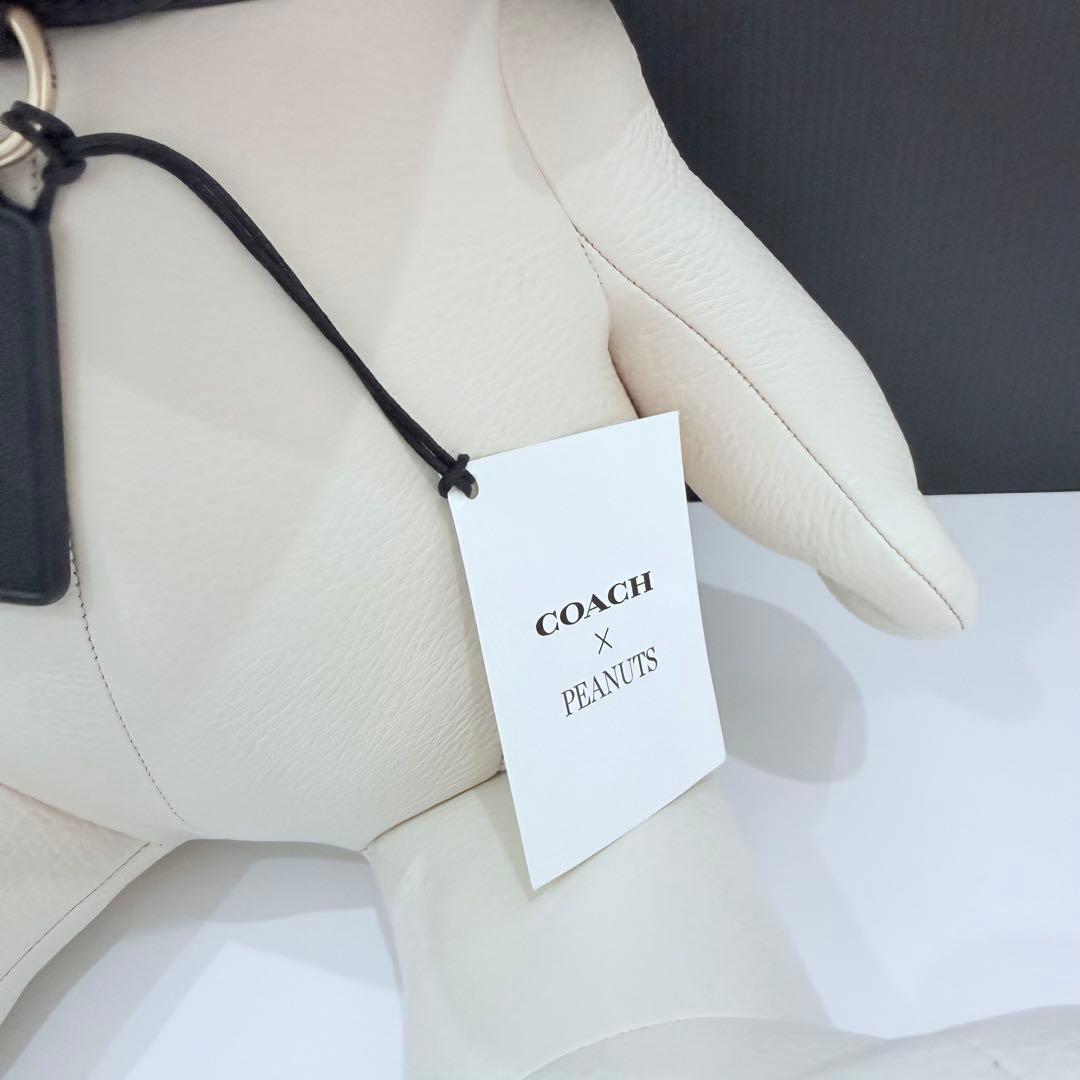コーチ　スヌーピー　ぬいぐるみ　2025ホワイト