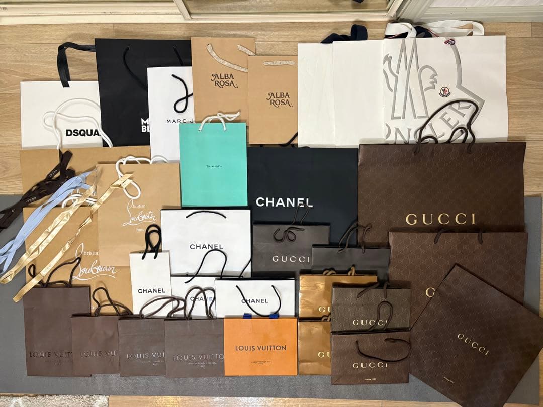 【まとめ売り】ブランド紙袋 ショッパー 30枚＋1枚　GUCCI紐4本