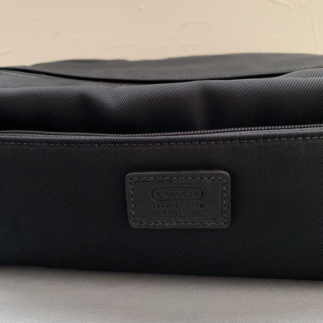 コーチ トラベル ポーチ 携帯ポーチ ブラック