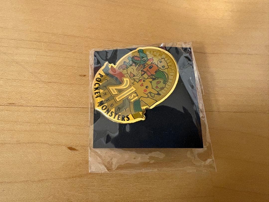 2.非売品 ポケットモンスター 21世紀記念ピンバッジ