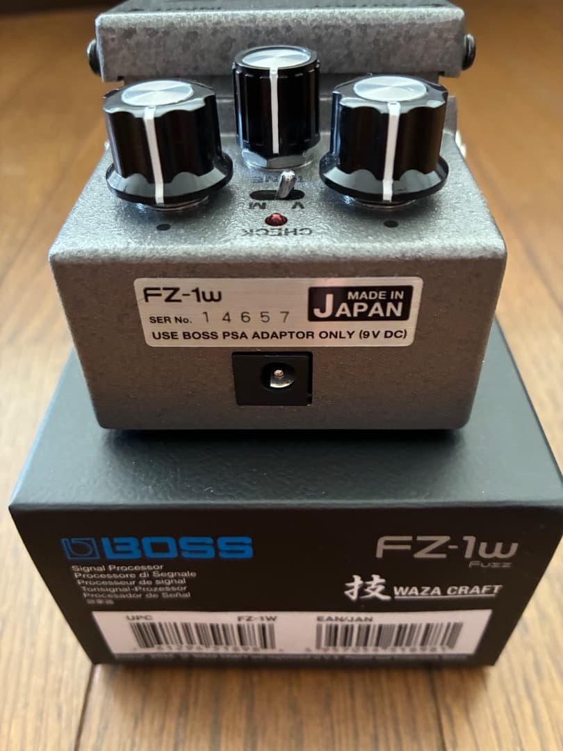 【新品同様】BOSS FZ-1W ファズペダル