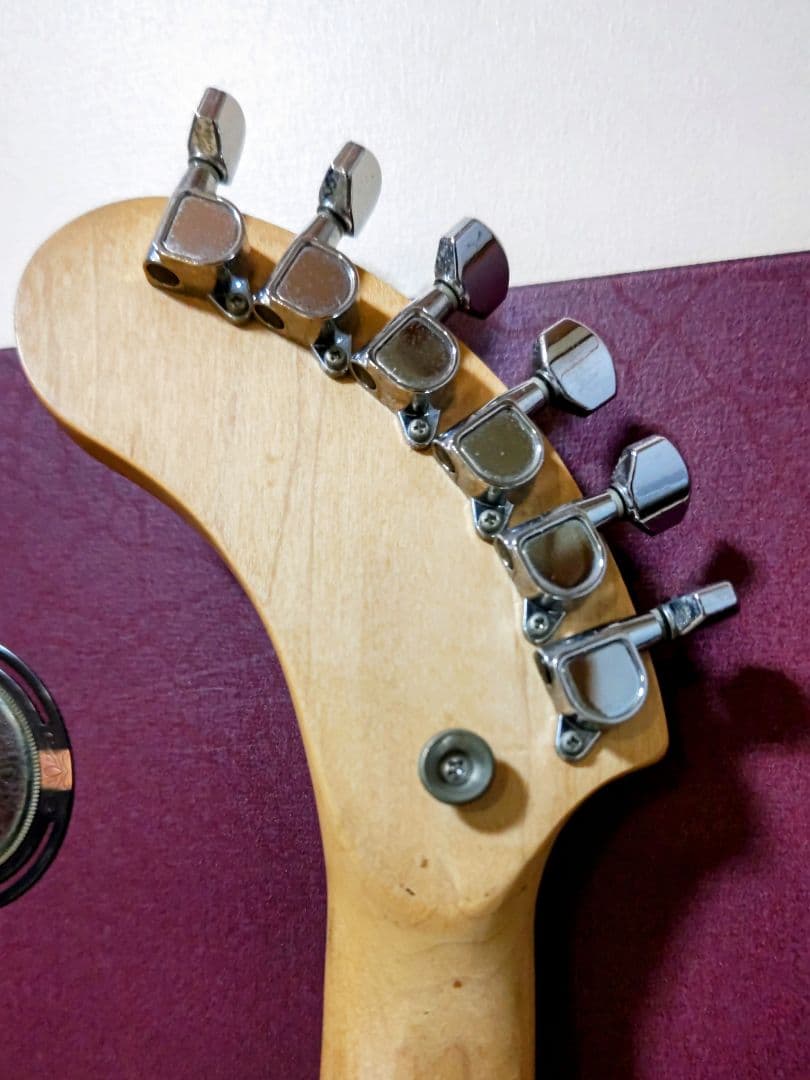 フェルナンデスZO-3 ウルトラマンギター 《希少》