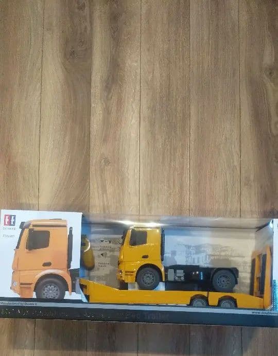 1/20スケール トレーラー付きホビーラジコン