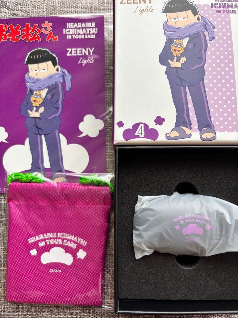 おそ松さん　一松　イヤホン