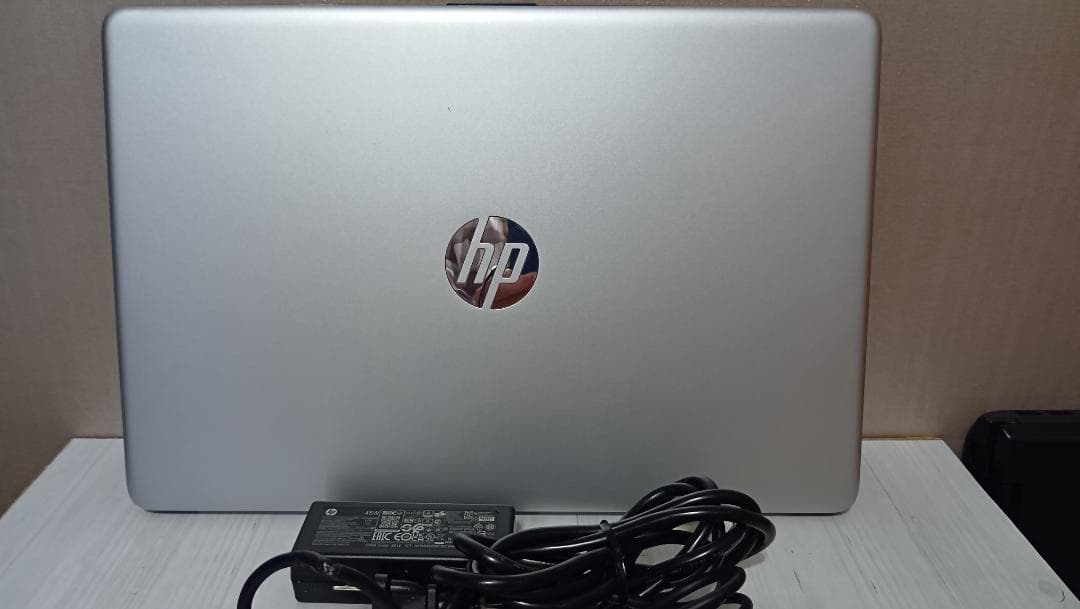 hp 15s-du2094TU 10世代i5 美品