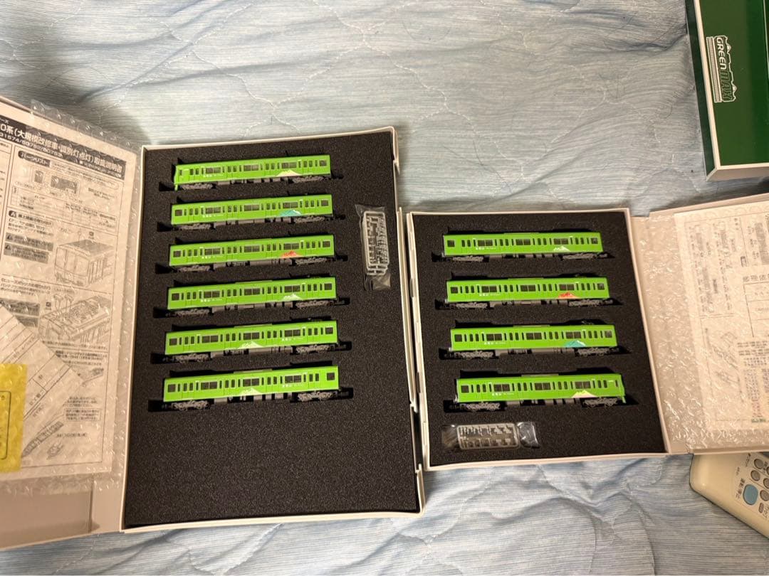 京王8000系　高尾山トレイン