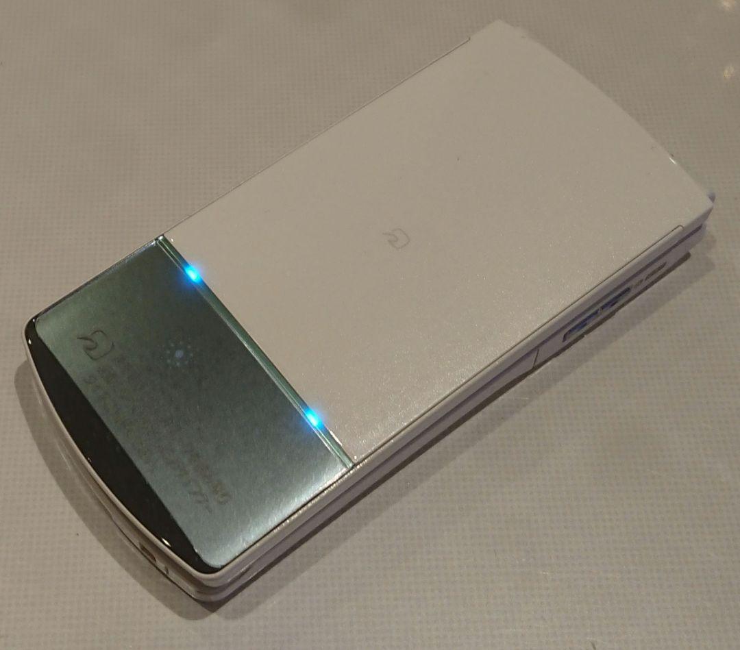 レア 新品 ドコモ docomo N-01G WHITE ホワイト ワンセグ
