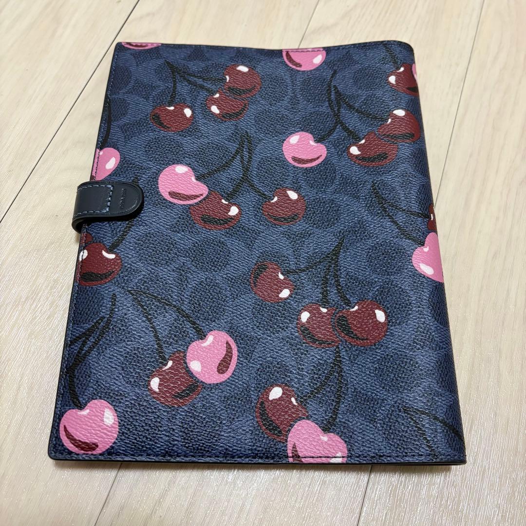 COACH チェリー さくらんぼ シグネチャー ノートブック 手帳カバー 青