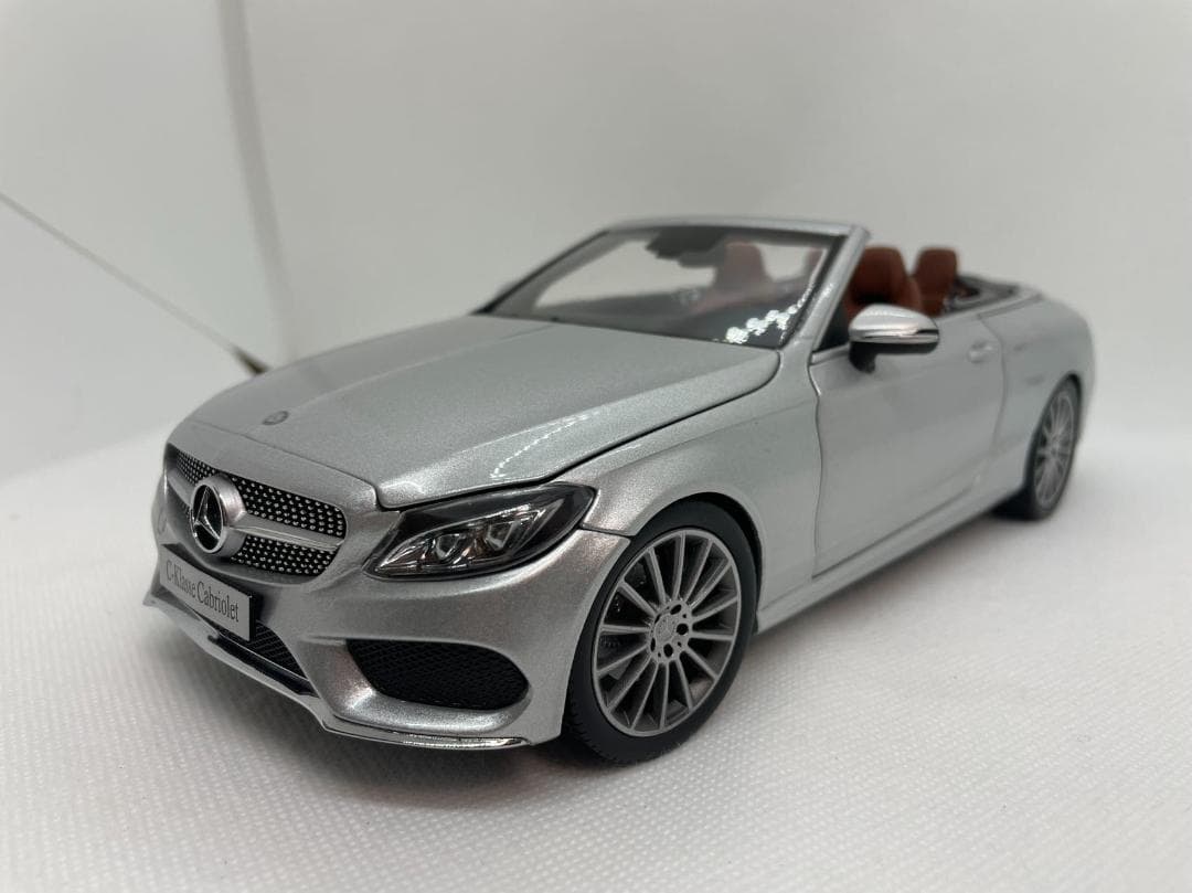 305-111 1/18 メルセデスベンツ C-KLASSE Cabriolet