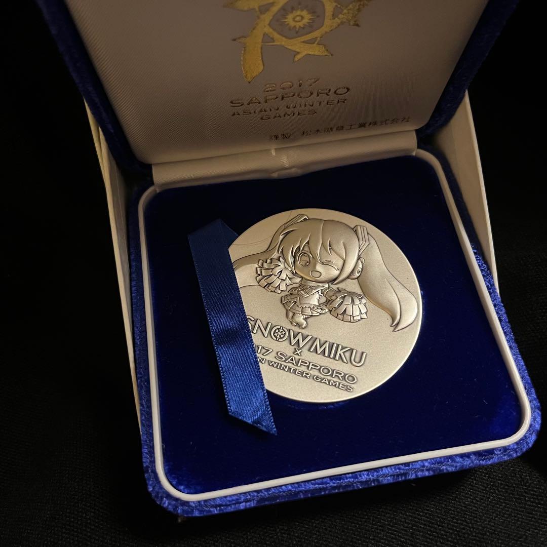 サ*ー様 【世界39個限定品】雪ミクコラボレーション　純銀製メダル　冬季アジア札