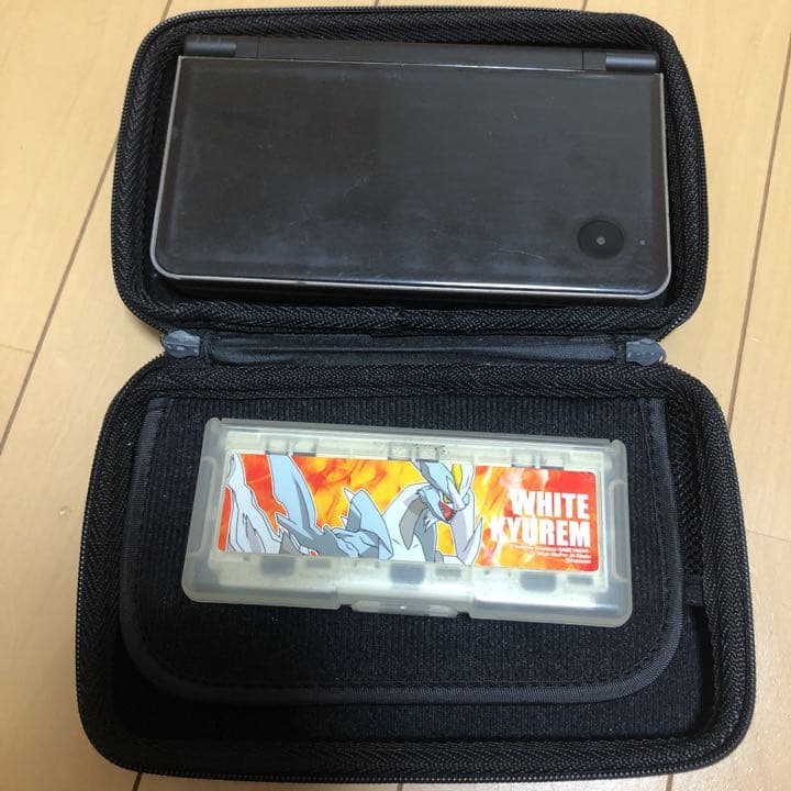 Nintendo DS LLメタリックブラック