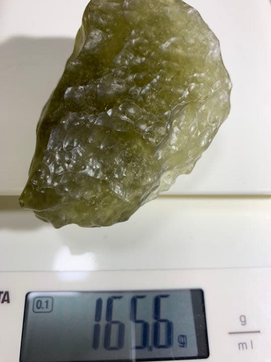 巨大な！リビアンデザートグラス 原石（ガラス隕石）本物保証 165.6g