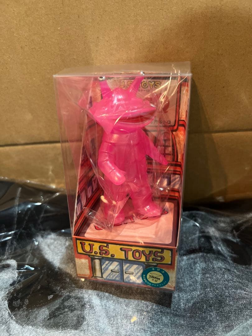 U.S.TOYS BB カネゴン u.s.toys スーフェス名古屋 ビル箱怪獣