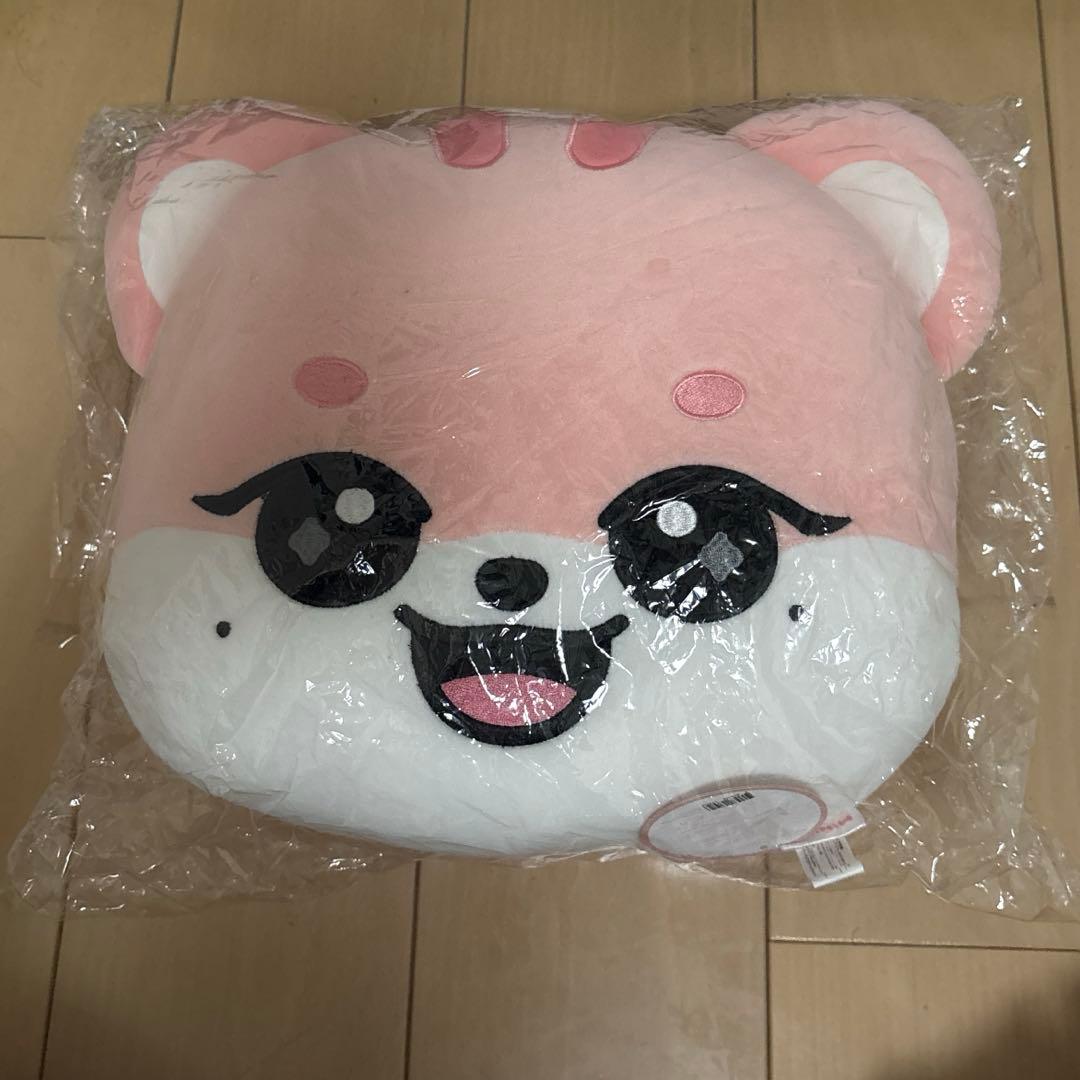 ive アイヴ minive フェイスクッション イソ イランイ