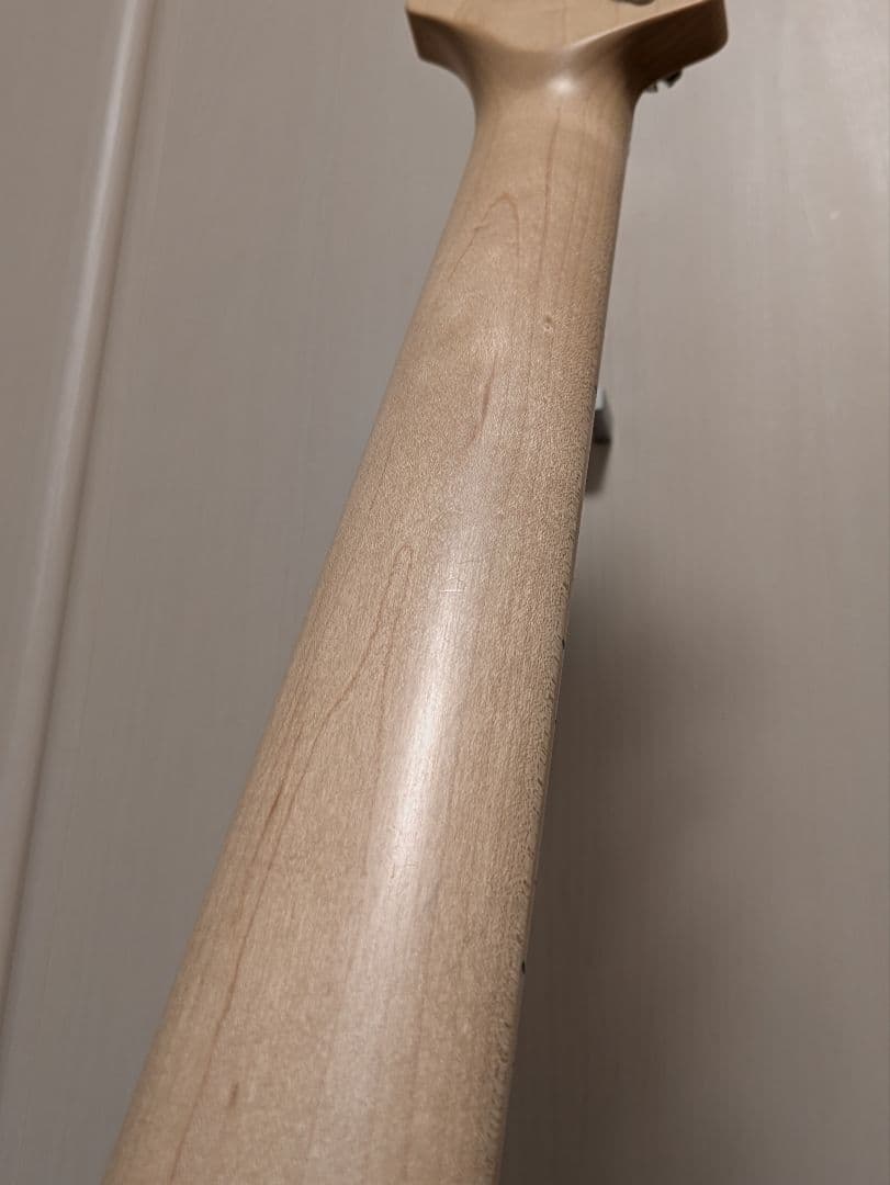 Kikuchi Hermes MV 5Ash/Maple 5弦ベース