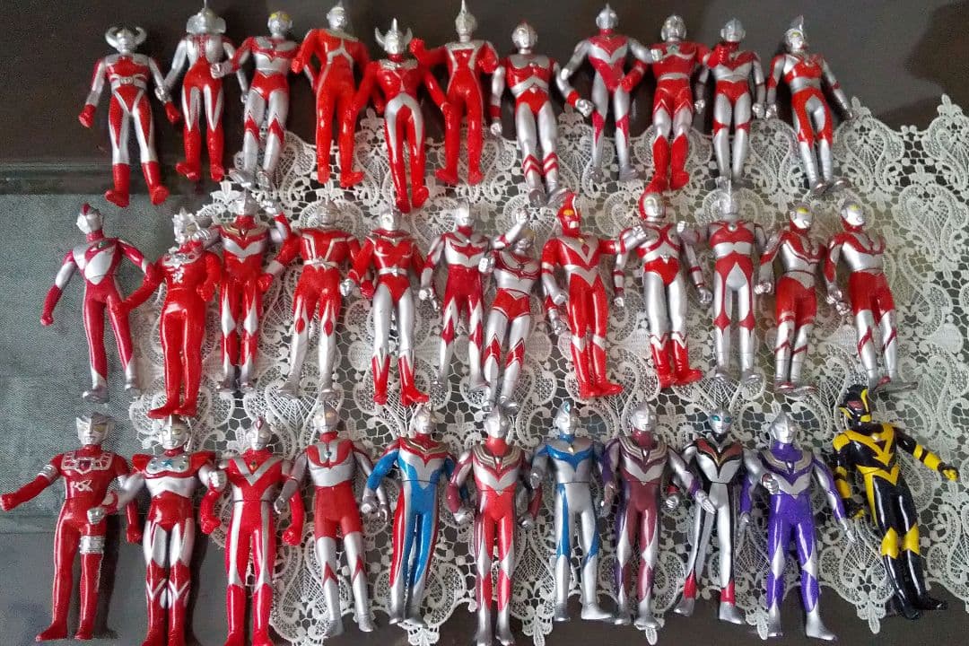 ウルトラマンソフビ 33体とオマケ難有1体