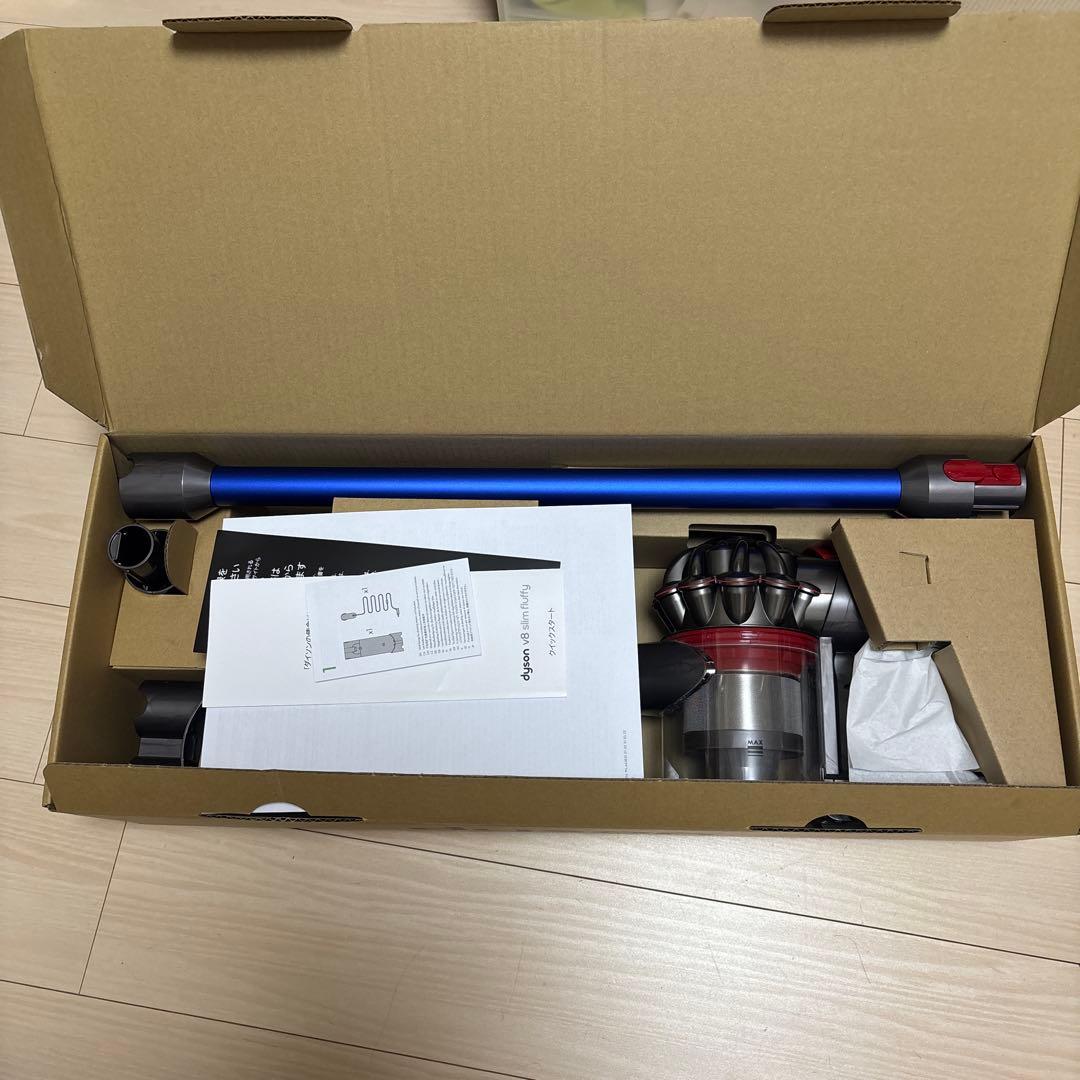 最終値下！ダイソンDyson 掃除機　V8 UN3481 コードレスクリーナー