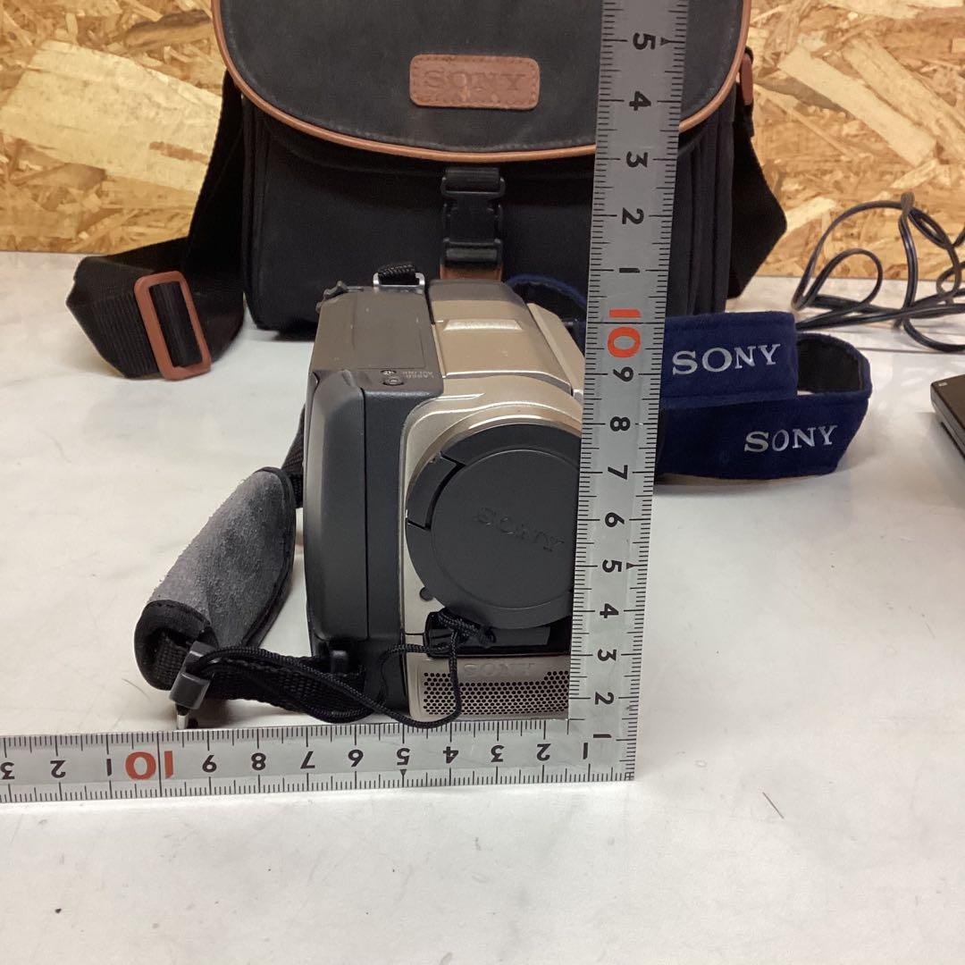 SONY DCR-TRV5 ビデオカメラ本体　ハンディカメラ　収納バック（H36