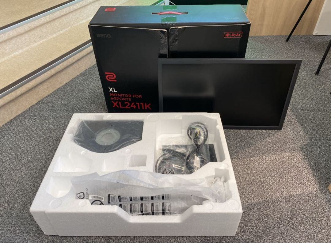 BenQ ベンキュー XL2411K-B 24 ゲーミングモニター 2021年製