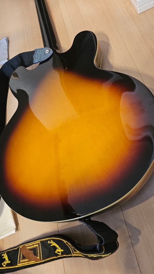 Epiphone　Dot ES-335 VS