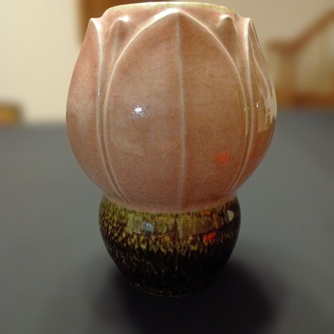 蓮の花デザイン 陶器花瓶