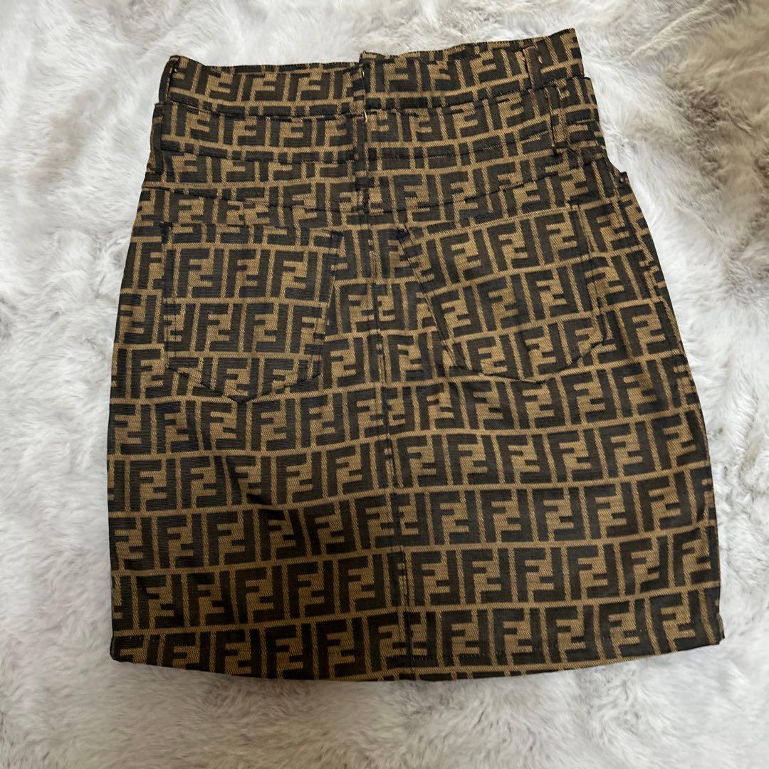 スカート FENDI