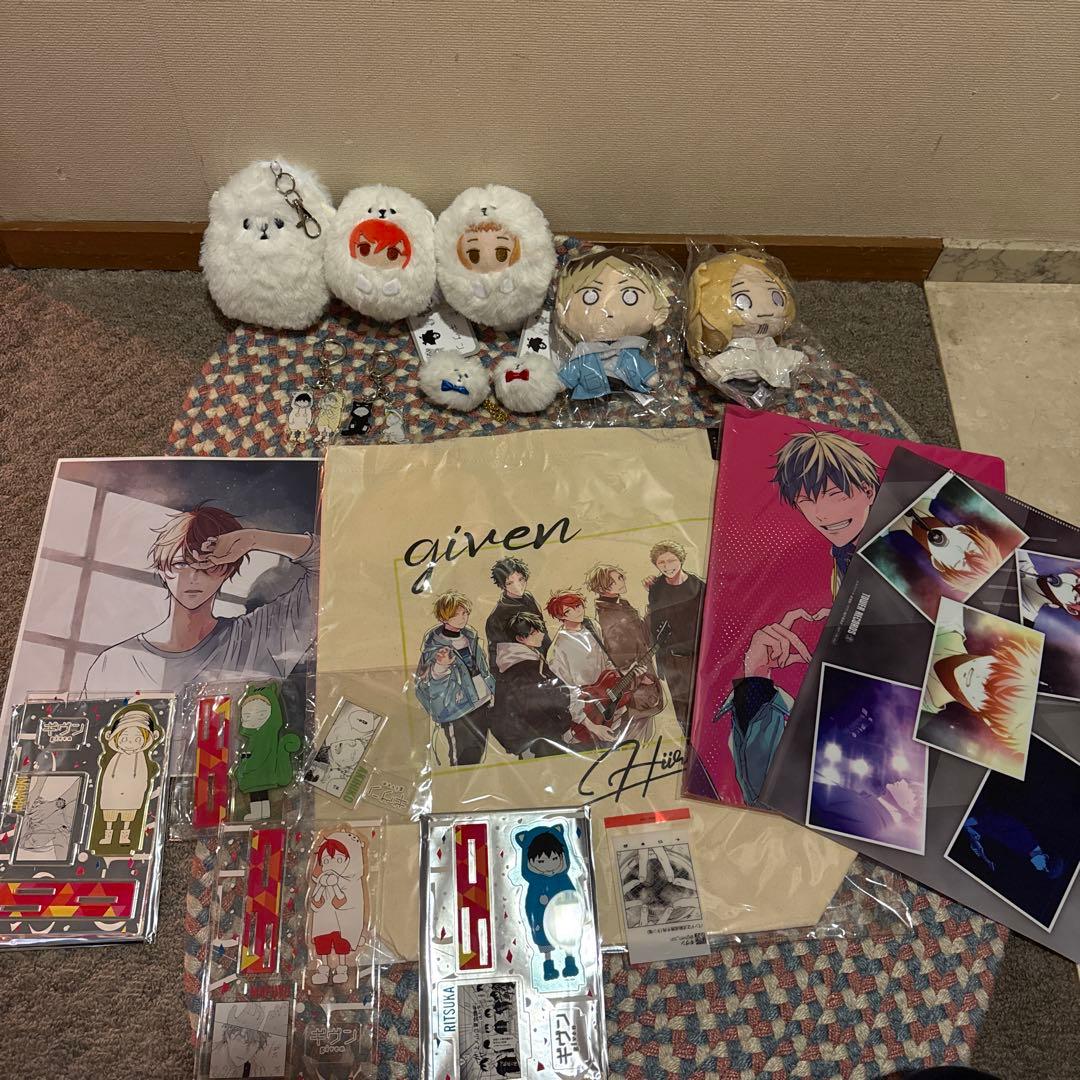 ギヴン　まとめ売り モノクロサイド けだま着ぐるみなど 映画パンフ アクスタなど