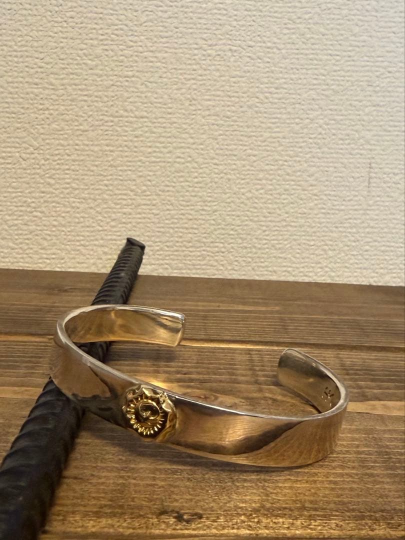 MOTO K18イーグルスタンプメタル付平打ちバングル