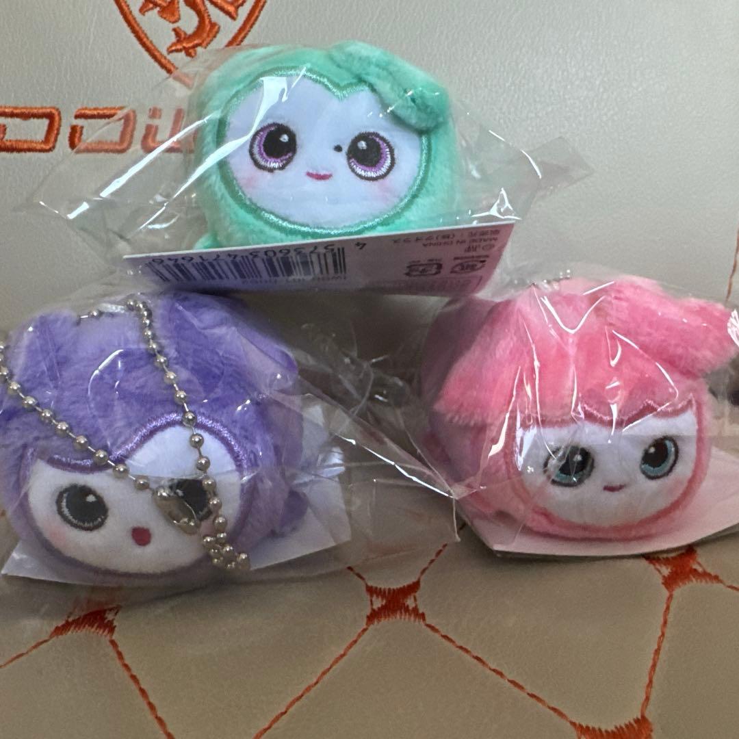 TWICE Baby Lovelys ぬいぐるみ くっつきチャーム