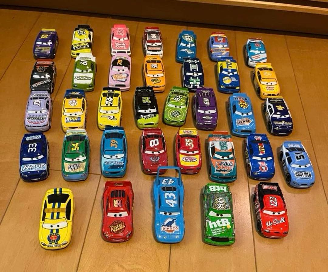 マテルカーズピストンカップレーサー34台［32台ラバータイヤ］ペースカーのセット