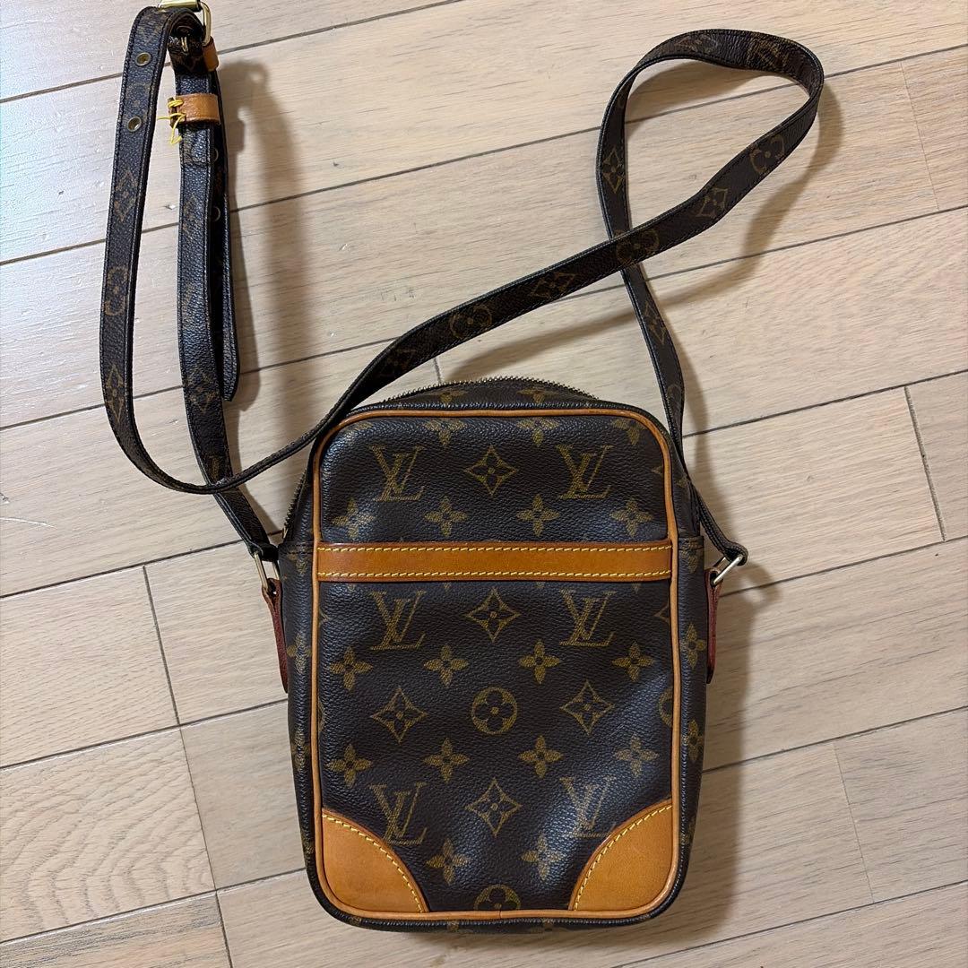 Louis Vuitton モノグラムダヌーブショルダーバッグ