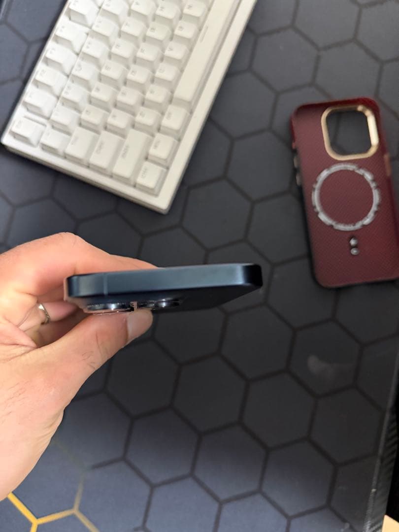 Apple iPhone 15 Pro グラファイト