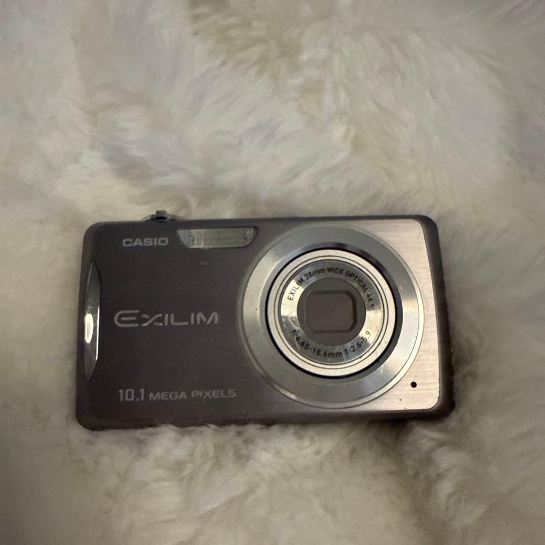 CASIO EXILIM 10.1メガピクセルデジタルカメラ