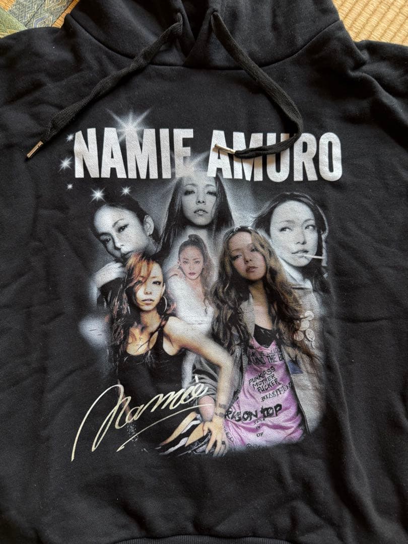 安室奈美恵 パーカー　Mサイズ