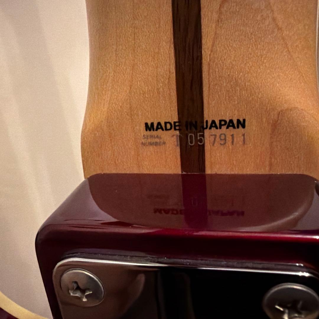 ベース Fender Japan Aerodyne Jazz Bass