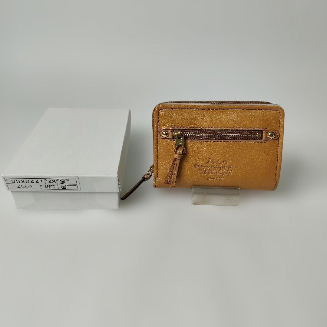 ※新品未使用タグ付き※Dakota二つ折り財布