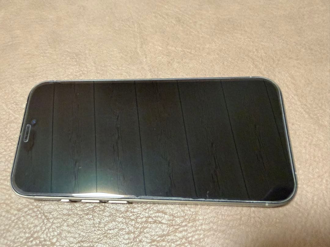 Apple iPhone 15Pro ナチュラルチタニウム本体