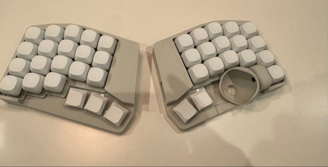 や*ち様 【新品】keyball39 マットボーンホワイト　完成品